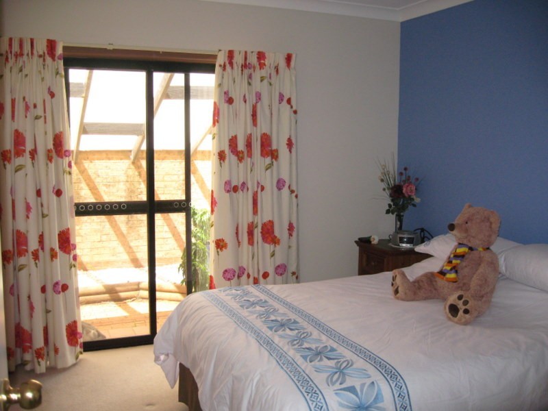 12 Cobden Place, Parkes NSW 2870