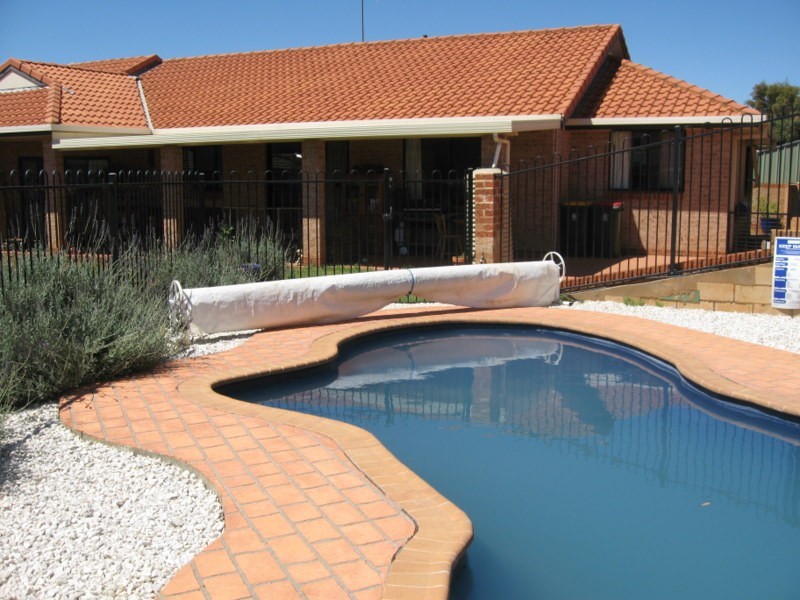 12 Cobden Place, Parkes NSW 2870