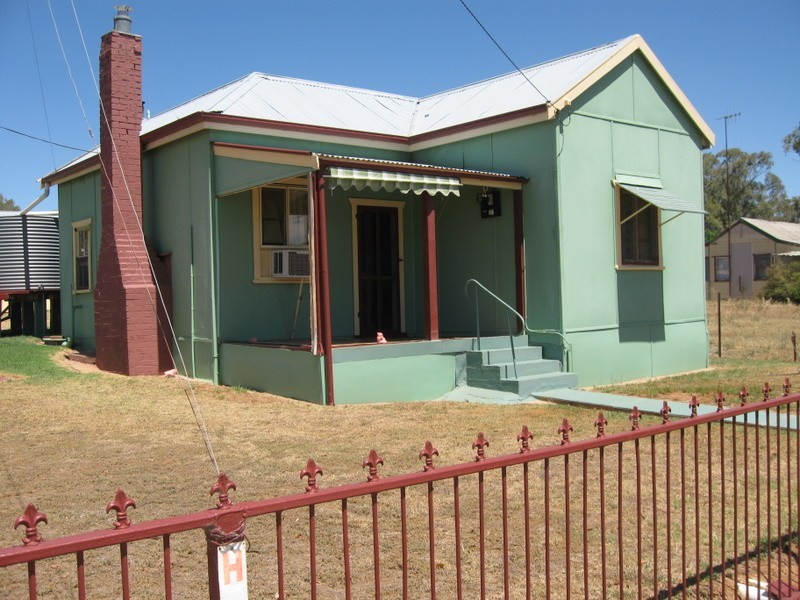 4 Goobang Street, Alectown NSW 2870