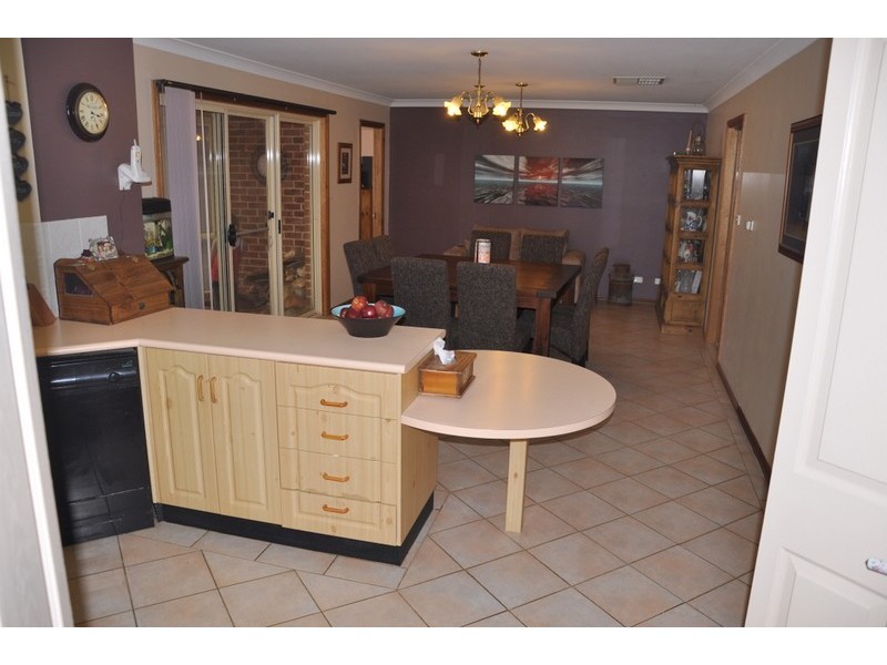 227 Nash Street, Parkes NSW 2870