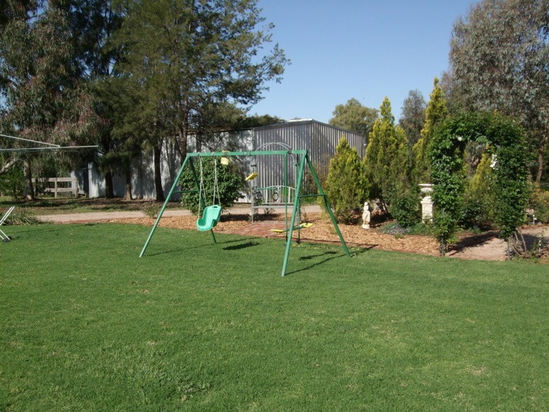 227 Nash Street, Parkes NSW 2870
