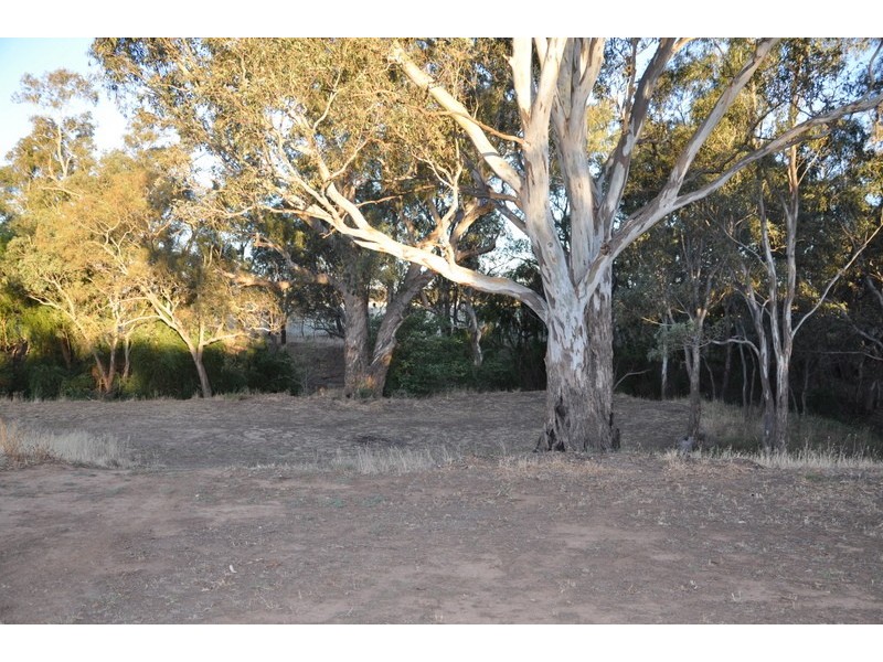 227 Nash Street, Parkes NSW 2870