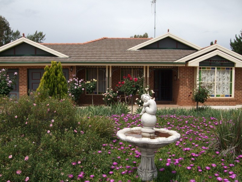 227 Nash Street, Parkes NSW 2870