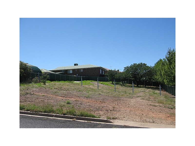 132 Mitchell Street, Parkes NSW 2870