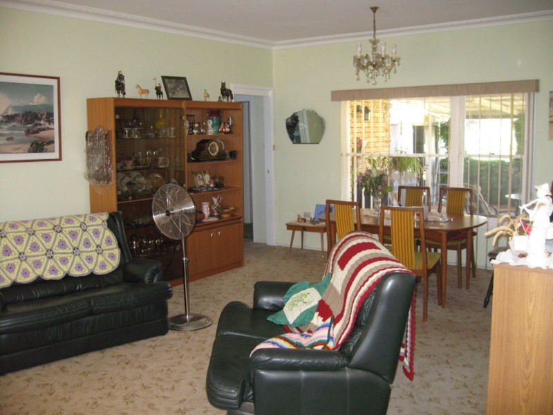 17 Carrington Street, Parkes NSW 2870