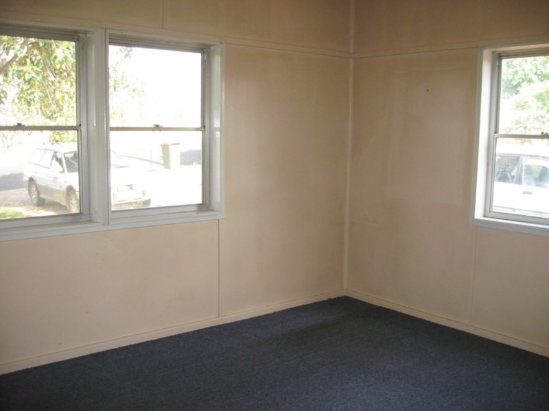 28 Alexandra Street, Parkes NSW 2870