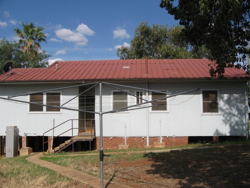 28 Alexandra Street, Parkes NSW 2870