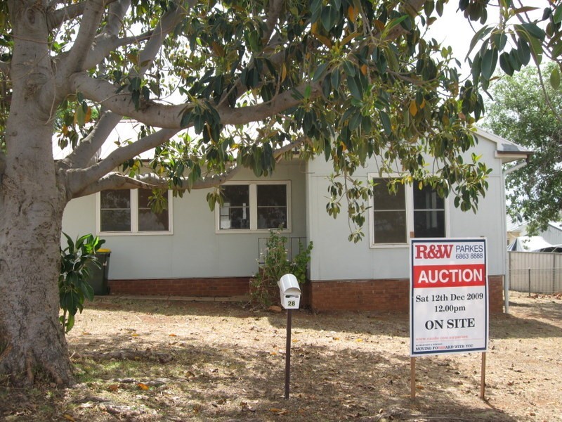 28 Alexandra Street, Parkes NSW 2870