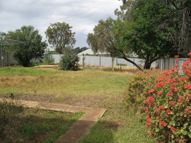 3 Kendall Street, Parkes NSW 2870