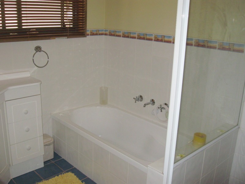 36 Birch Road, Parkes NSW 2870