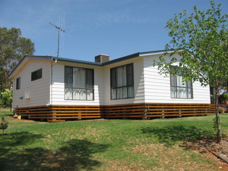 36 Birch Road, Parkes NSW 2870