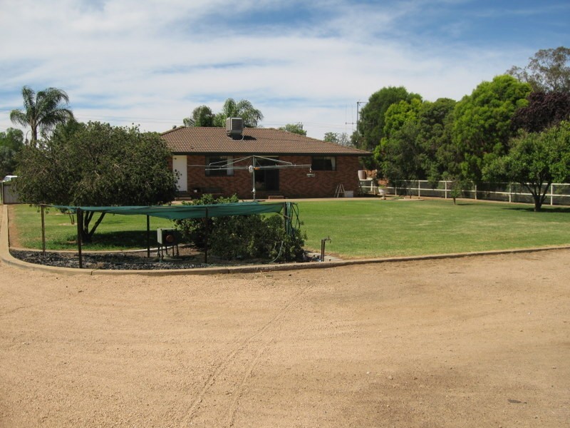 21 Kelly Road, Parkes NSW 2870