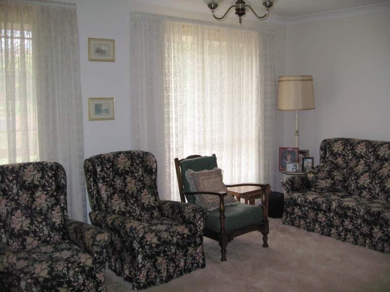 17 Ebelina Crescent, Parkes NSW 2870