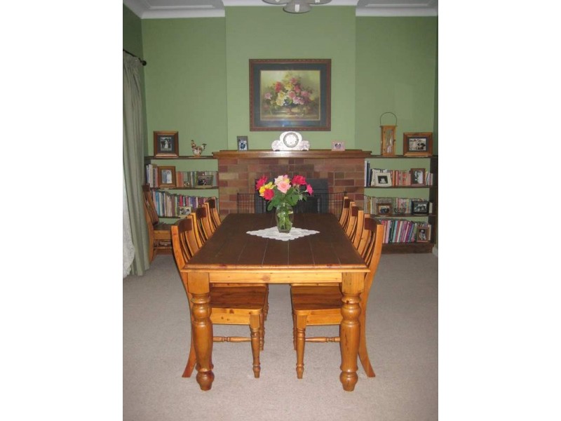 52 Church Street, Parkes NSW 2870