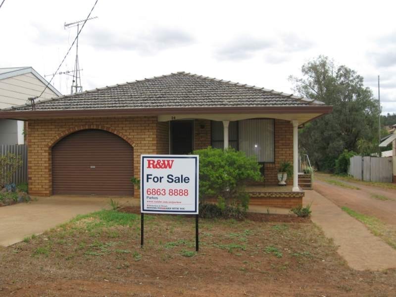14 Barton Street, Parkes NSW 2870