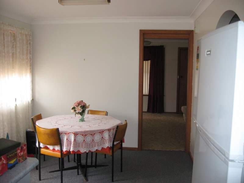 14 Barton Street, Parkes NSW 2870