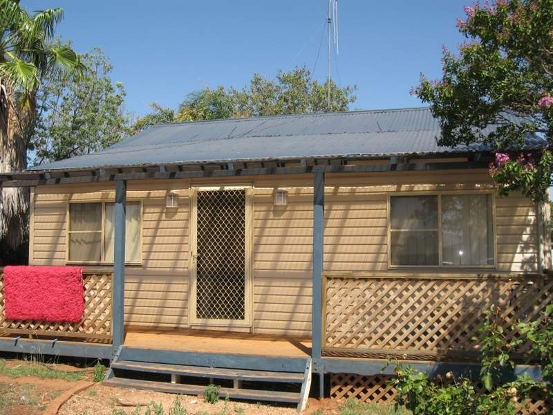 2 Koala Street, Parkes NSW 2870