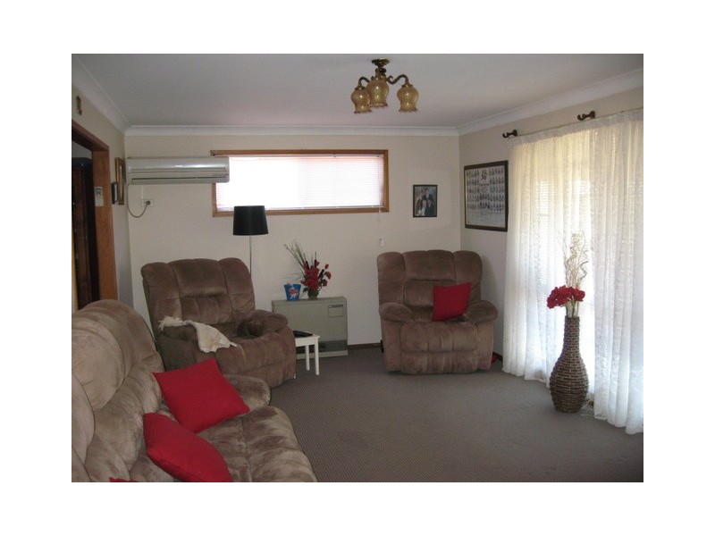 110 Dalton Street, Parkes NSW 2870