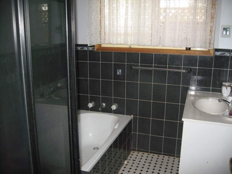 110 Dalton Street, Parkes NSW 2870