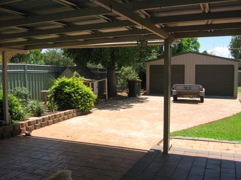 54 Best Street, Parkes NSW 2870