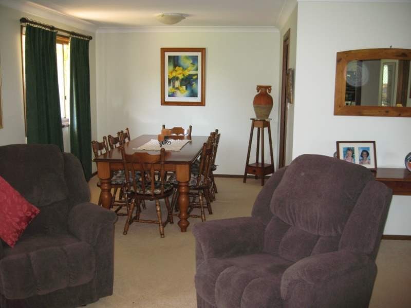 27 Lawson Street, Parkes NSW 2870