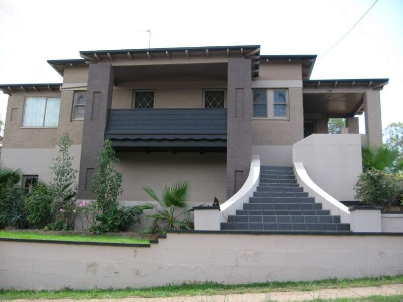 34 Gap Street, Parkes NSW 2870