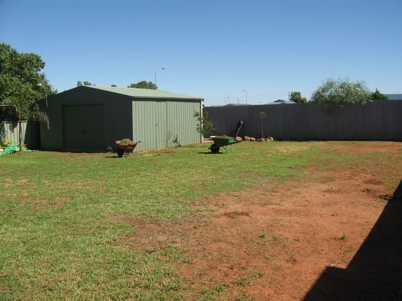 3 Thomas Tom Cres, Parkes NSW 2870