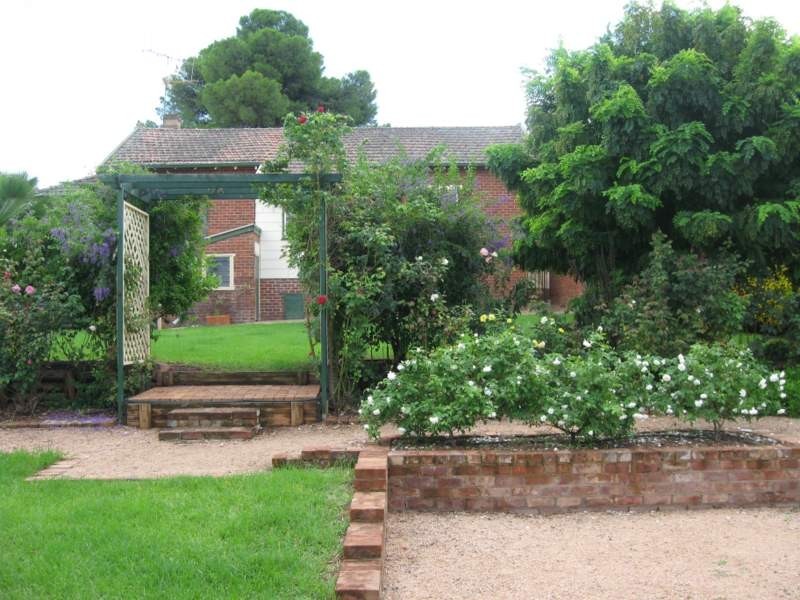 7 Gap Street, Parkes NSW 2870