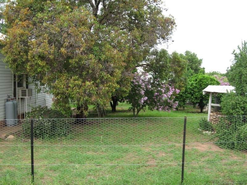 15 Goobang Street, Parkes NSW 2870