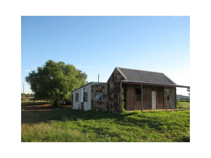 11 Station Street, Bogan Gate NSW 2876