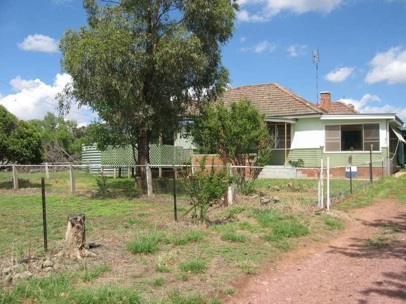 Hazeldene Lake Endeavour Road, Parkes NSW 2870