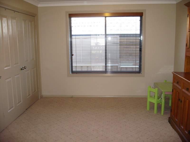 17 Noonan Street, Parkes NSW 2870