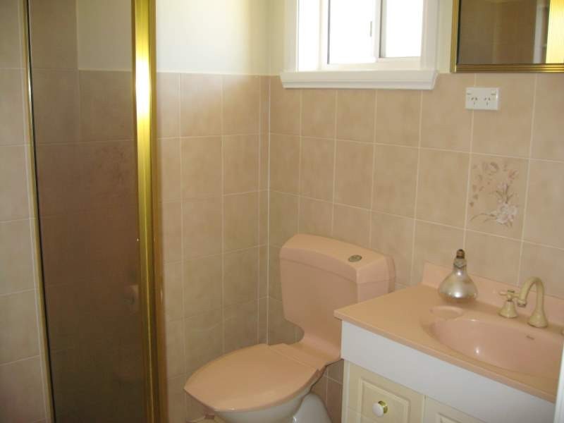 16 Webb Street, Parkes NSW 2870