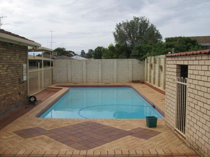 73 East Street, Parkes NSW 2870