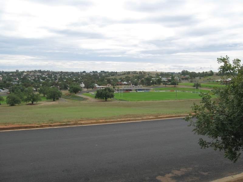 73 East Street, Parkes NSW 2870