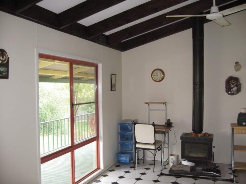 123 Railway Parade, Peak Hill NSW 2869