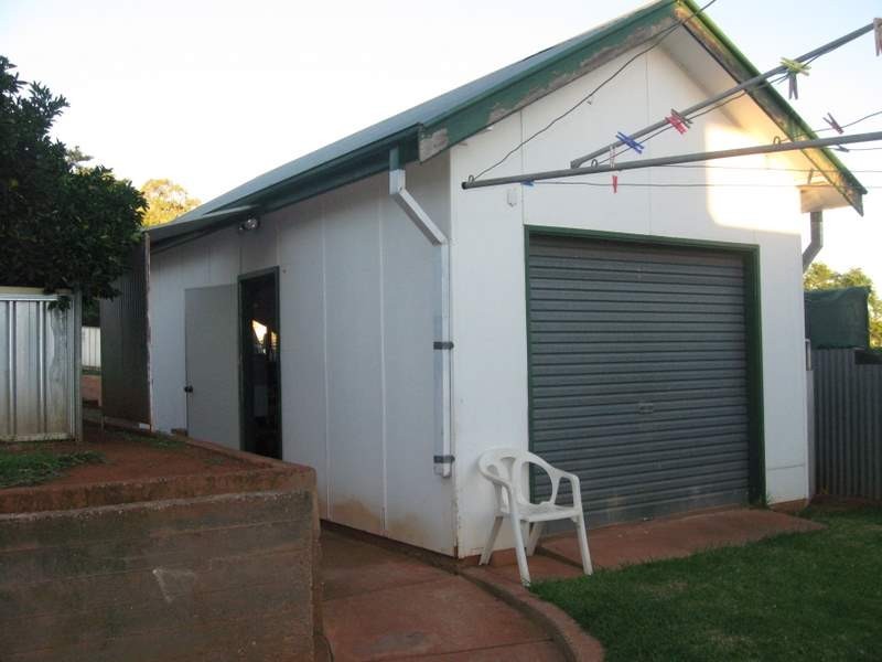 81 High Street, Parkes NSW 2870
