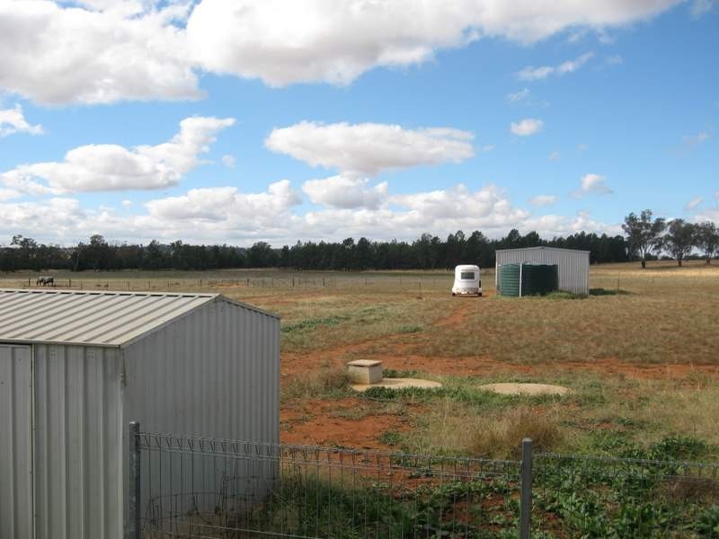 43 Millers Lookout Road, Parkes NSW 2870