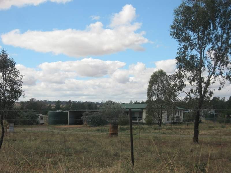 43 Millers Lookout Road, Parkes NSW 2870