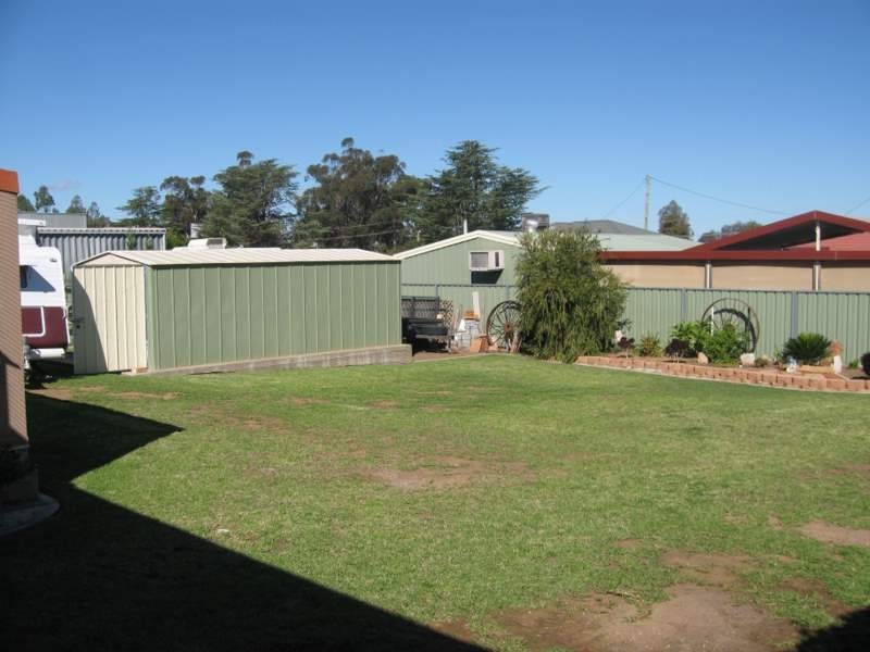 41 Flinders Street, Parkes NSW 2870