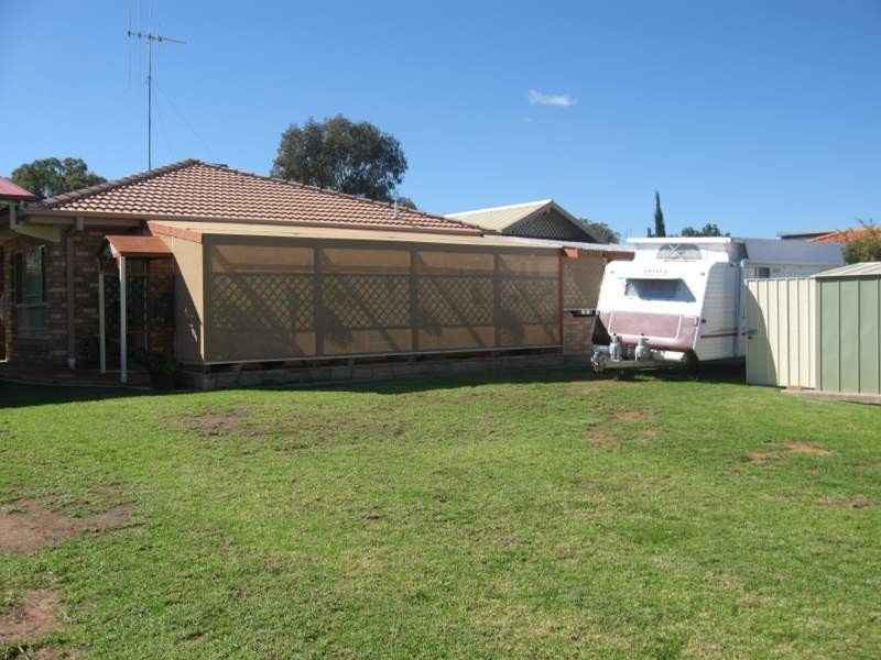 41 Flinders Street, Parkes NSW 2870