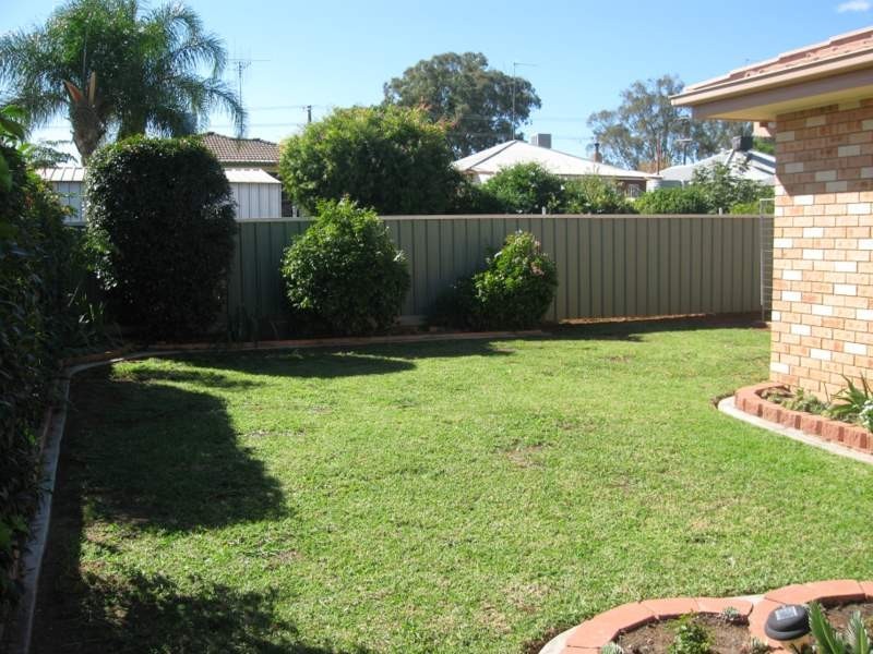 41 Flinders Street, Parkes NSW 2870