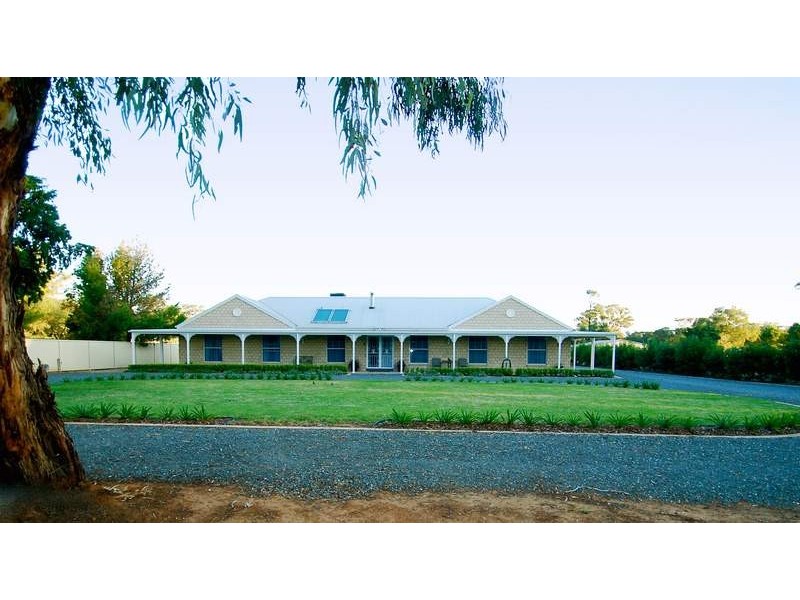 5 Kelly Road, Parkes NSW 2870