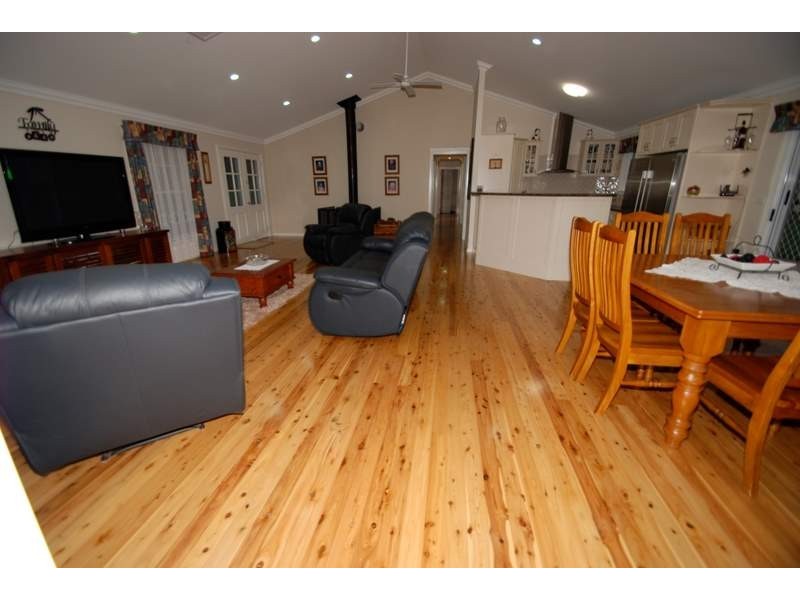 5 Kelly Road, Parkes NSW 2870