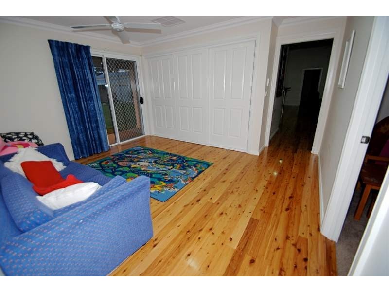 5 Kelly Road, Parkes NSW 2870