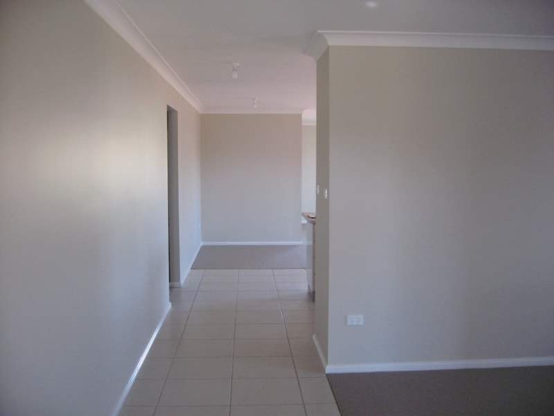 1 Thomas Tom Cres, Parkes NSW 2870