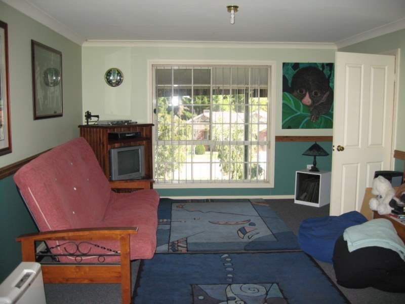 1 Glenburnie Close, Parkes NSW 2870
