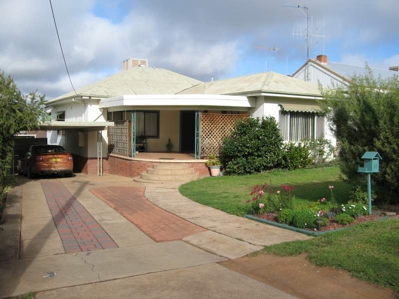 31 Rose Street, Parkes NSW 2870