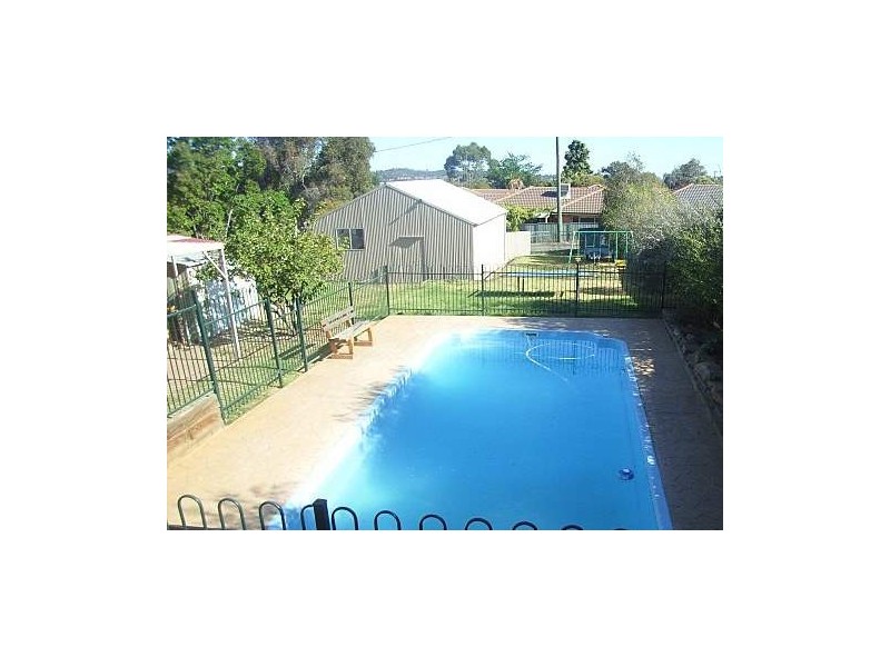 31 Rose Street, Parkes NSW 2870