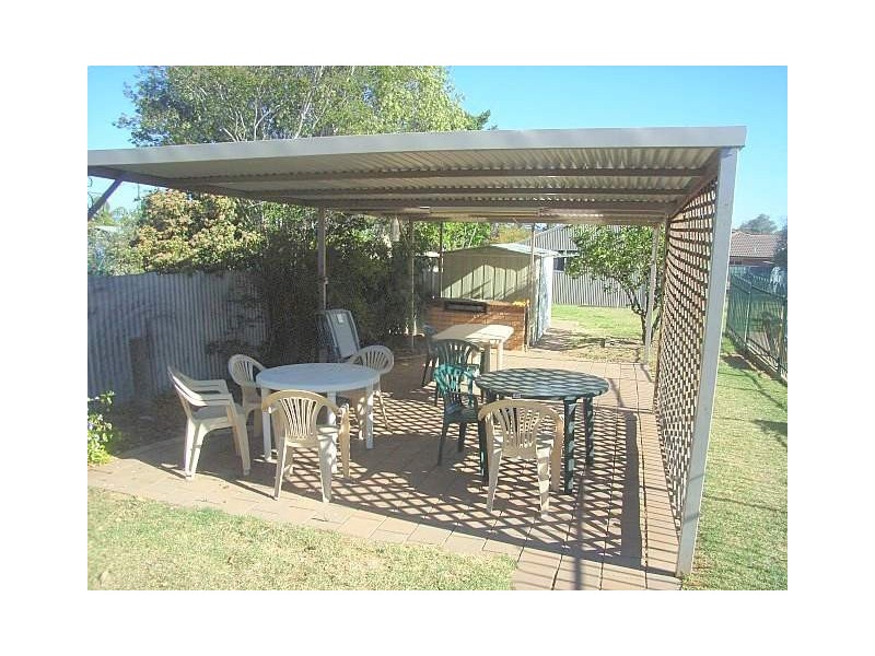 31 Rose Street, Parkes NSW 2870